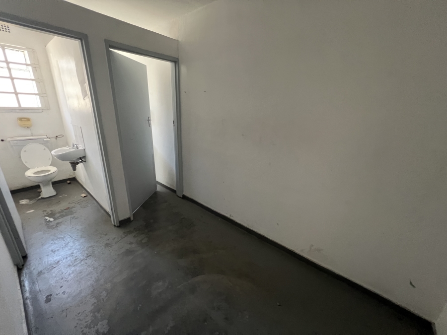 To Let commercial Property for Rent in Beaconvale Western Cape